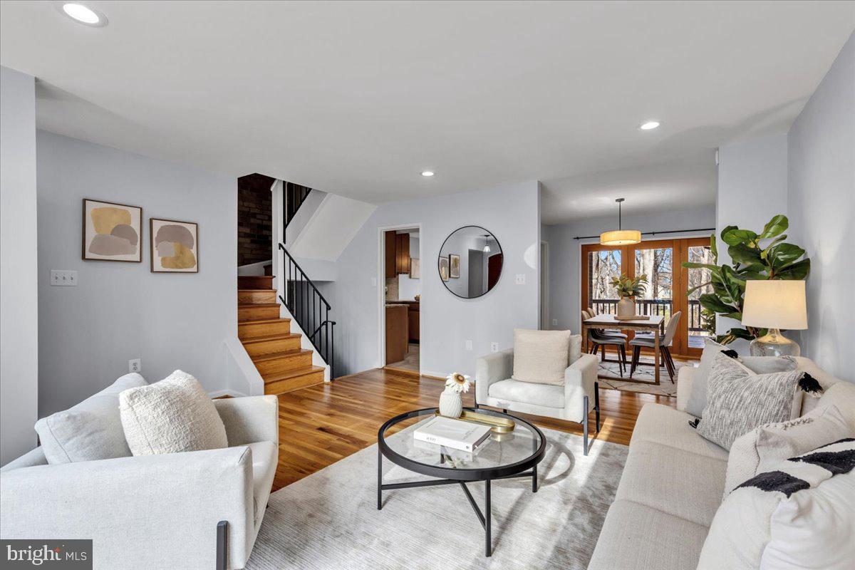 INVERNESS FOREST - Residential