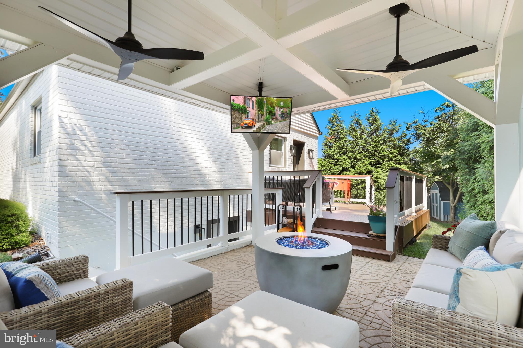 TYLER PARK - Residential