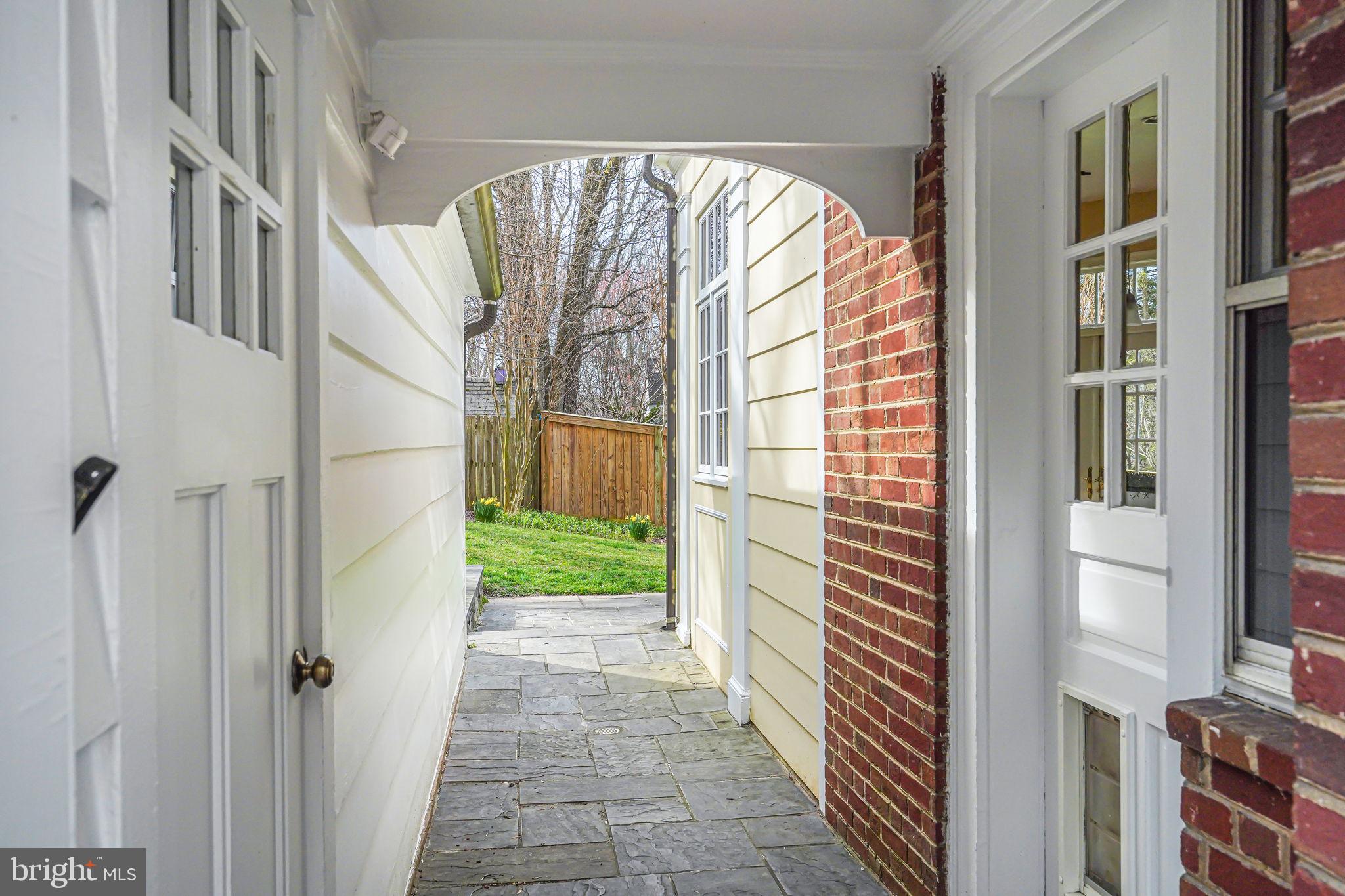 WESTMORELAND HILLS - Residential