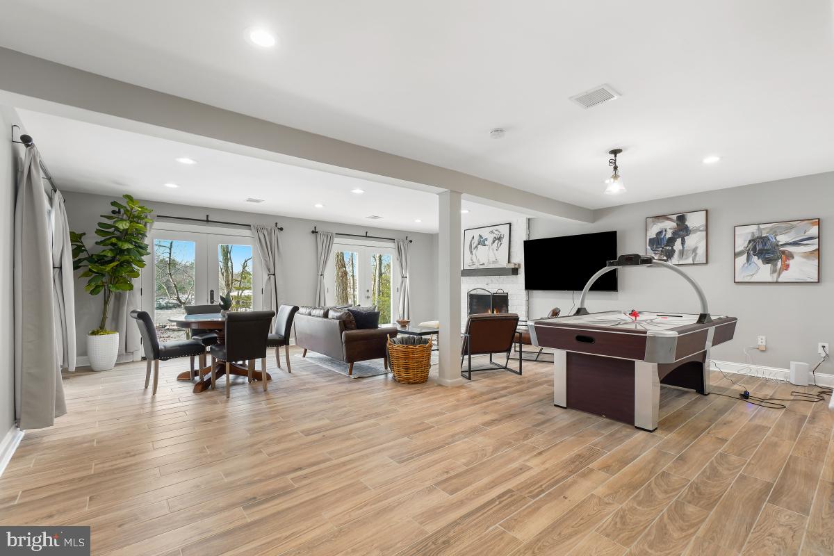 BYWATER ESTATES - Residential