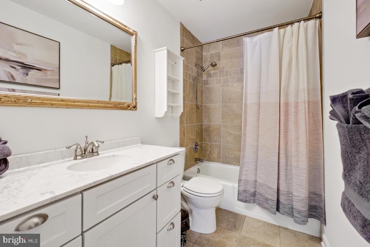 BYWATER ESTATES - Residential