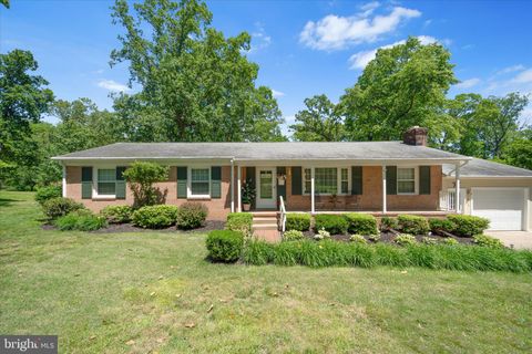 5715 ARTEMUS ROAD GAINESVILLE VA 20155