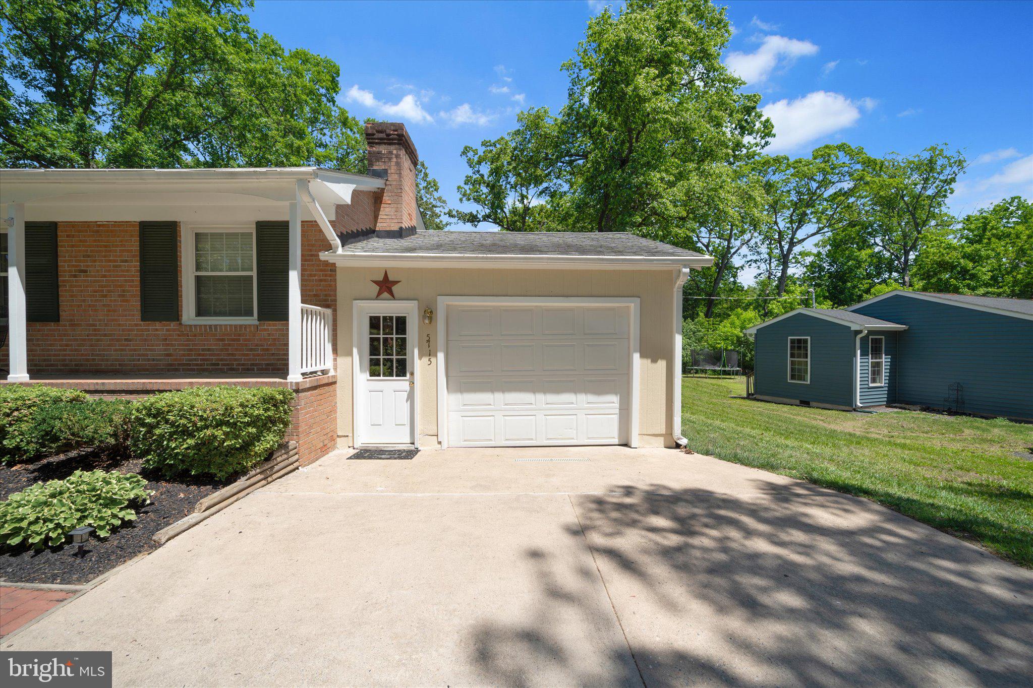 5715 ARTEMUS ROAD