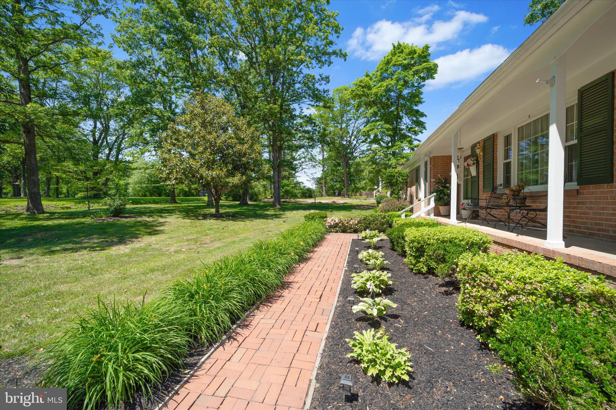 5715 ARTEMUS ROAD
