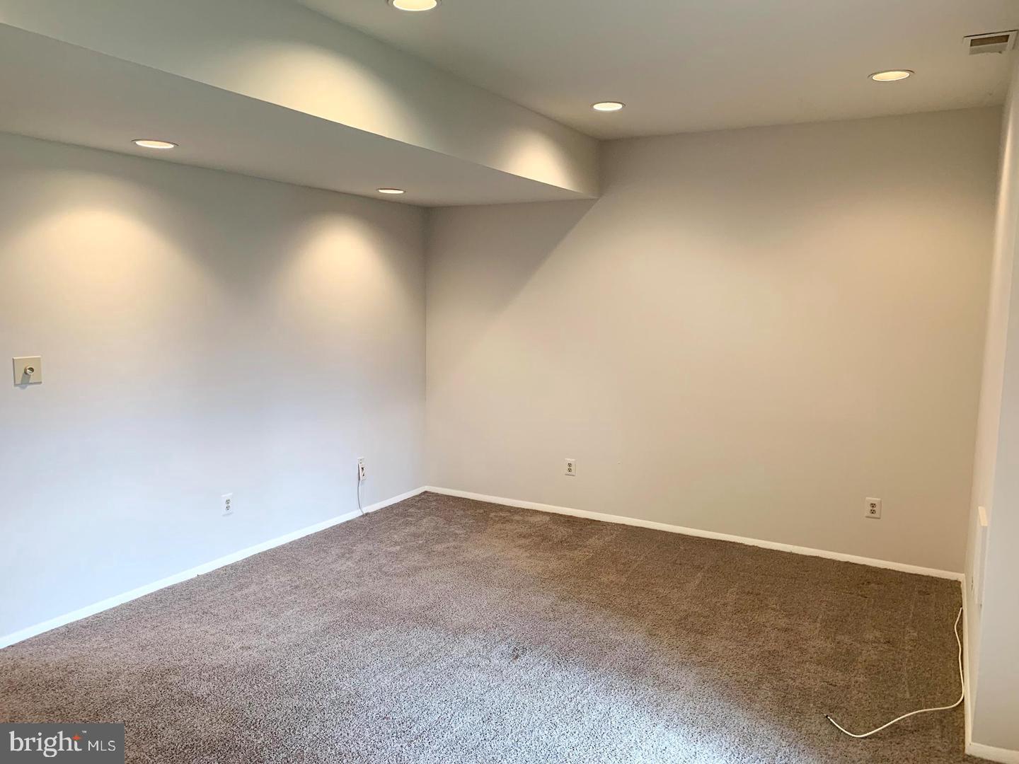 PATAPSCO FALLS - Residential Lease