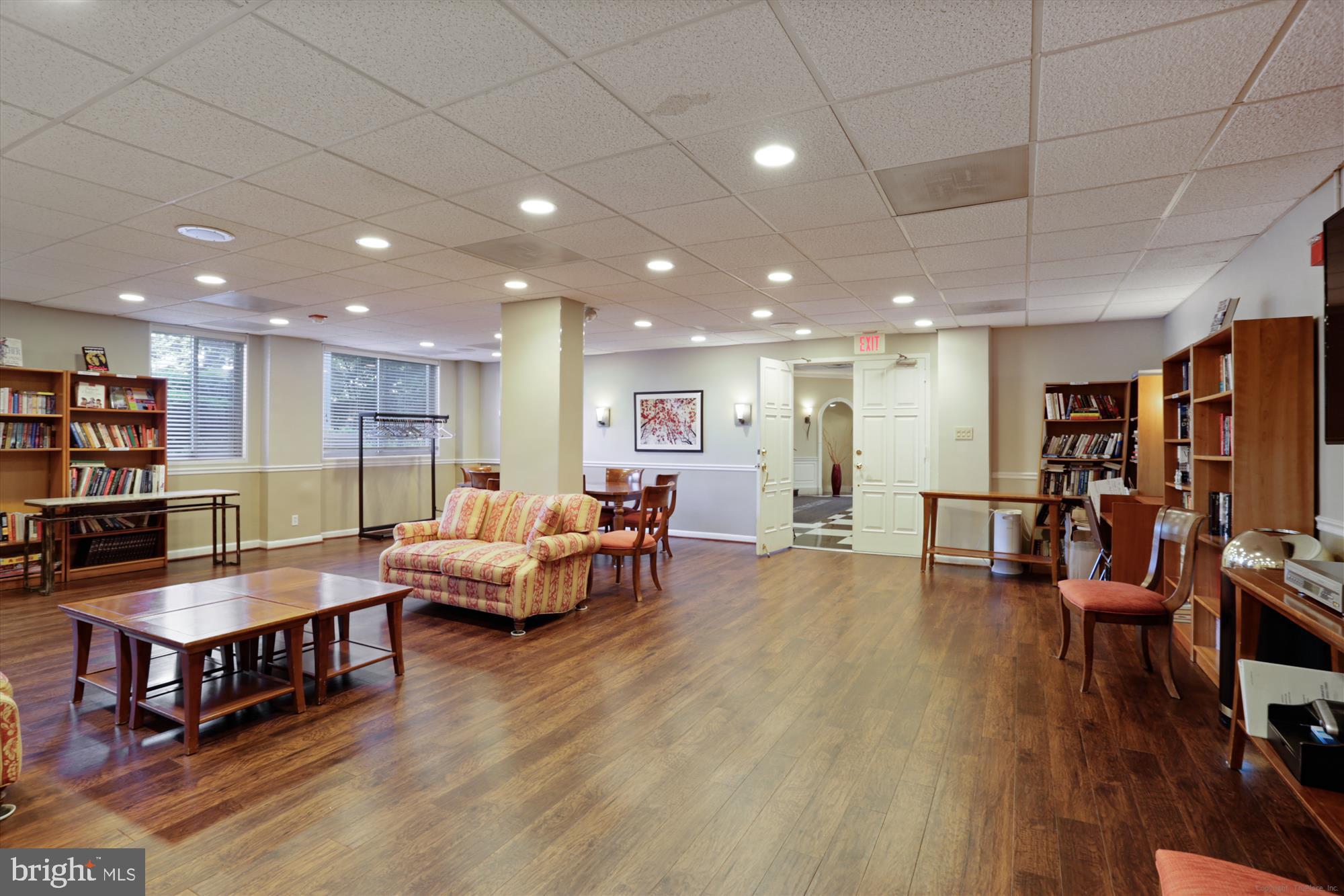 WHITEHALL - Residential