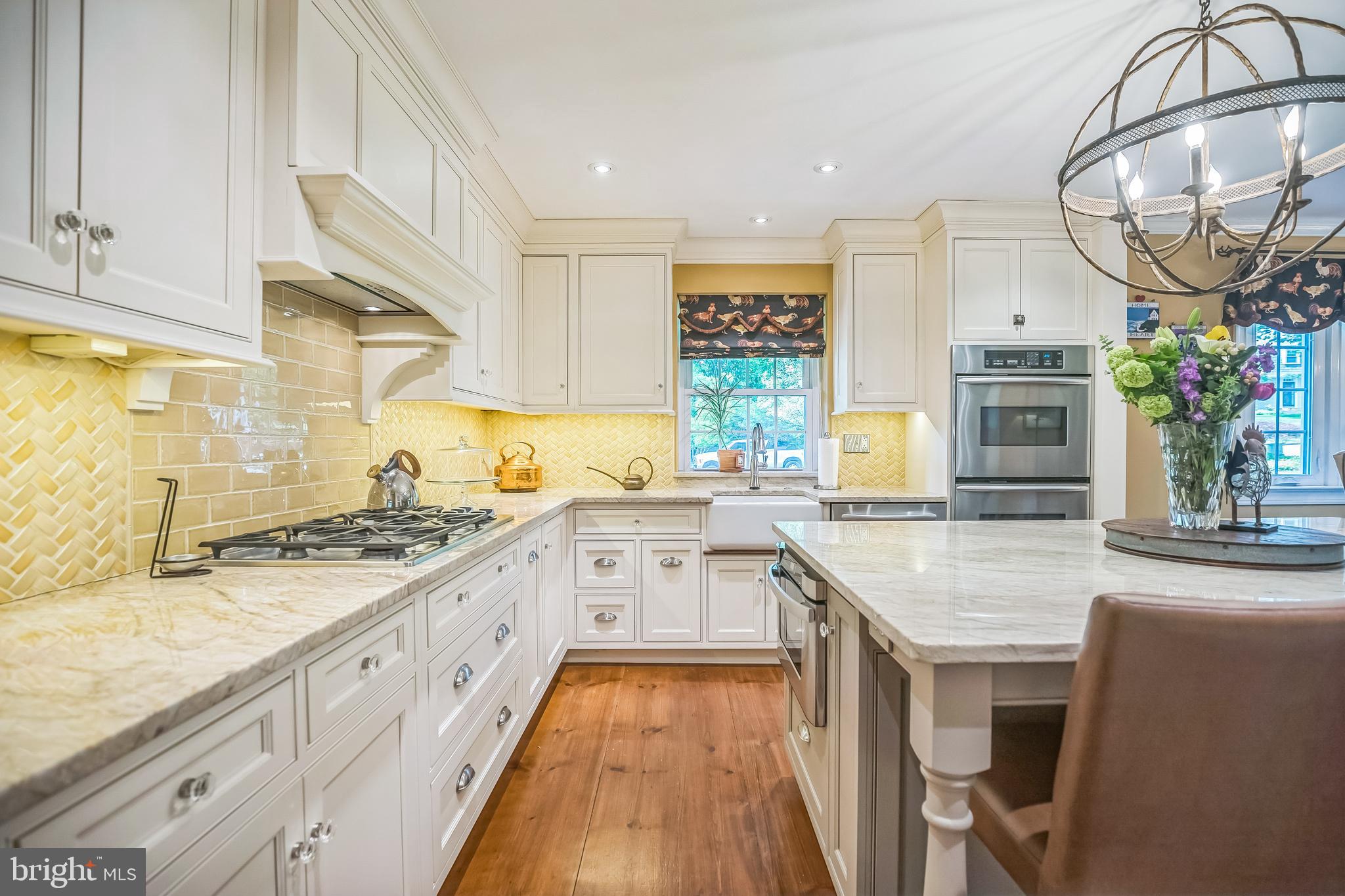 MILITIA HILL - Residential