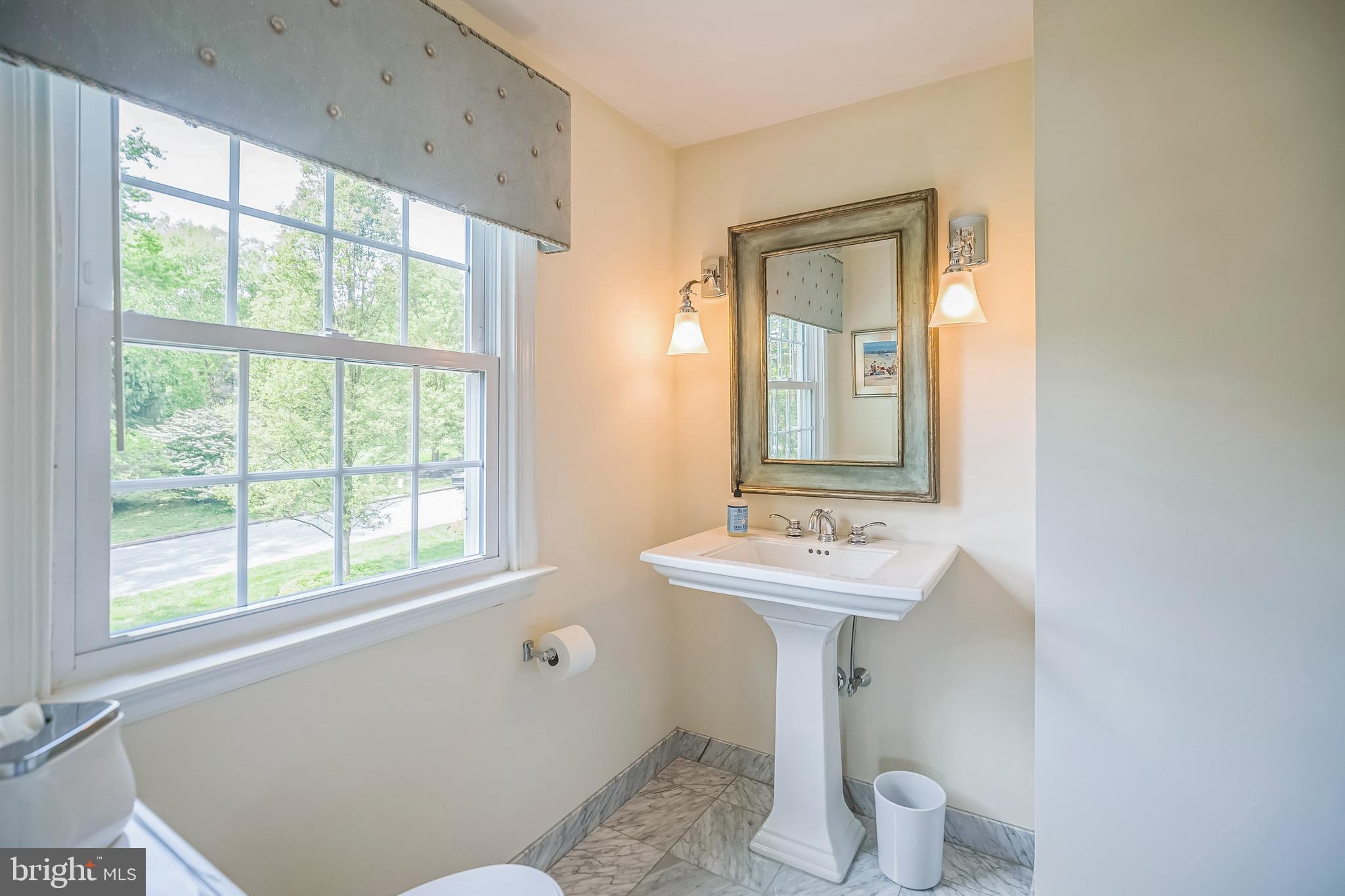 MILITIA HILL - Residential