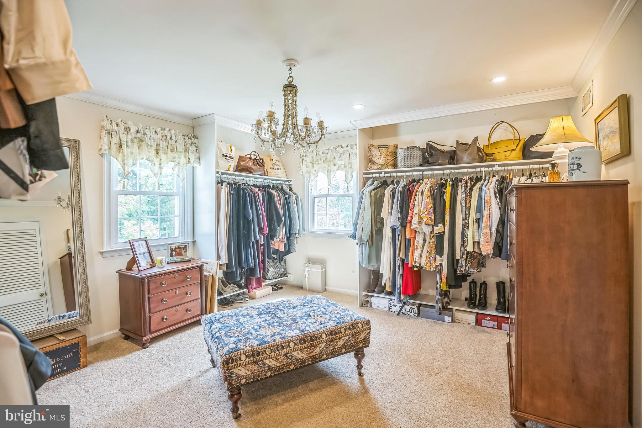 MILITIA HILL - Residential