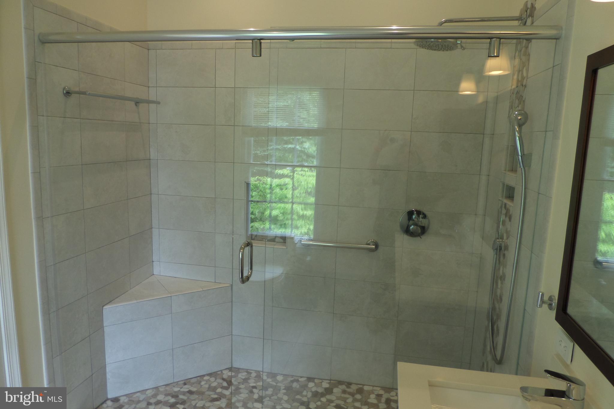 PARK OVERLOOK - Residential Lease