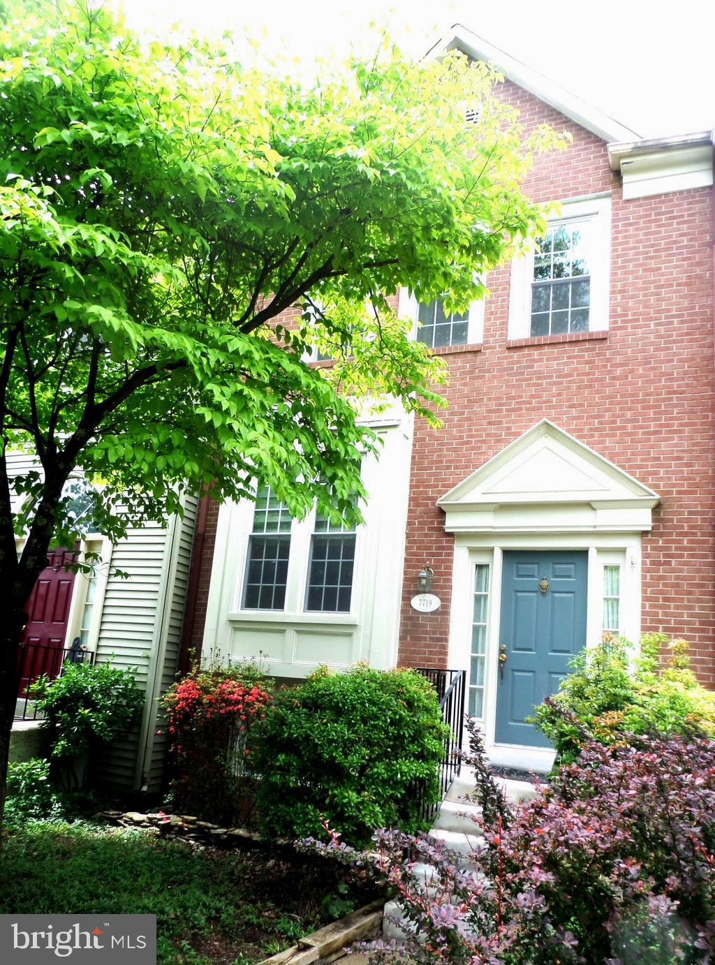 PARK OVERLOOK - Residential Lease