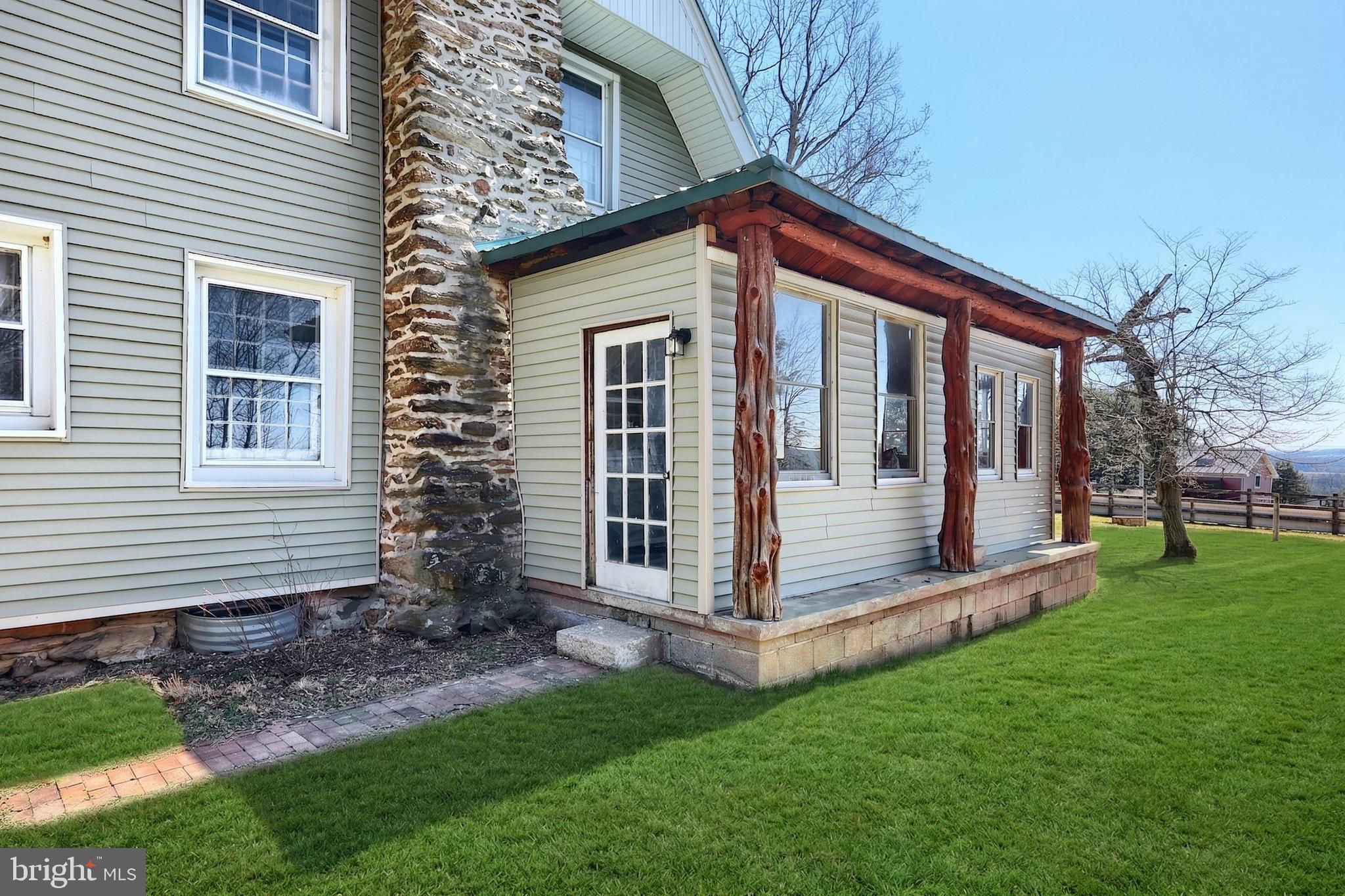 FELTON/BROUGEVILLE - Residential