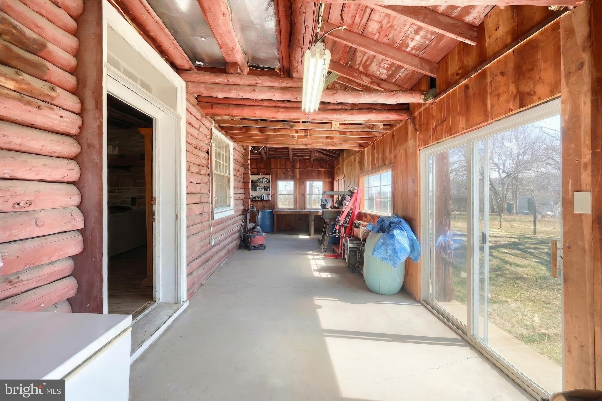 FELTON/BROUGEVILLE - Residential