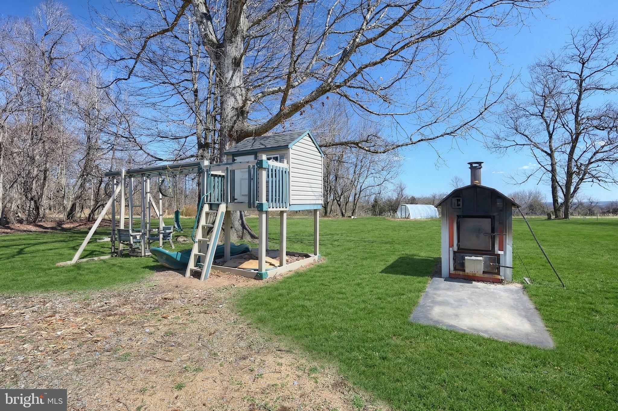 FELTON/BROUGEVILLE - Residential