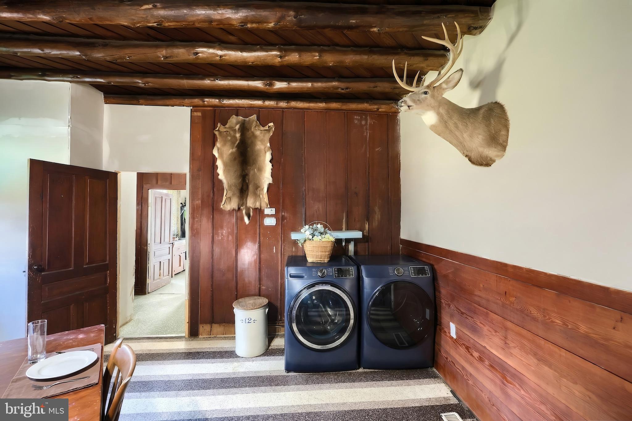 FELTON/BROUGEVILLE - Residential