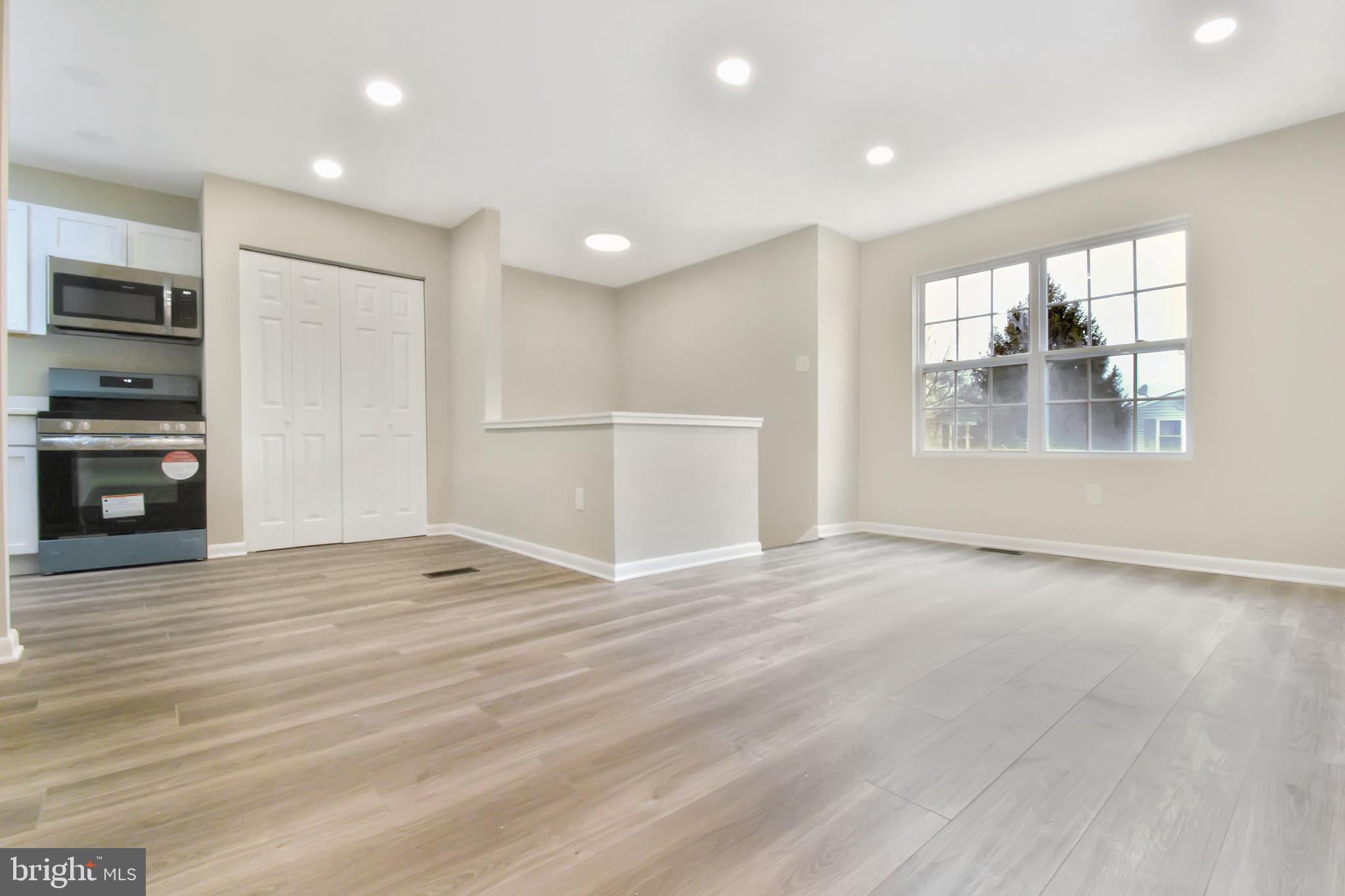 418 ROSE AVENUE