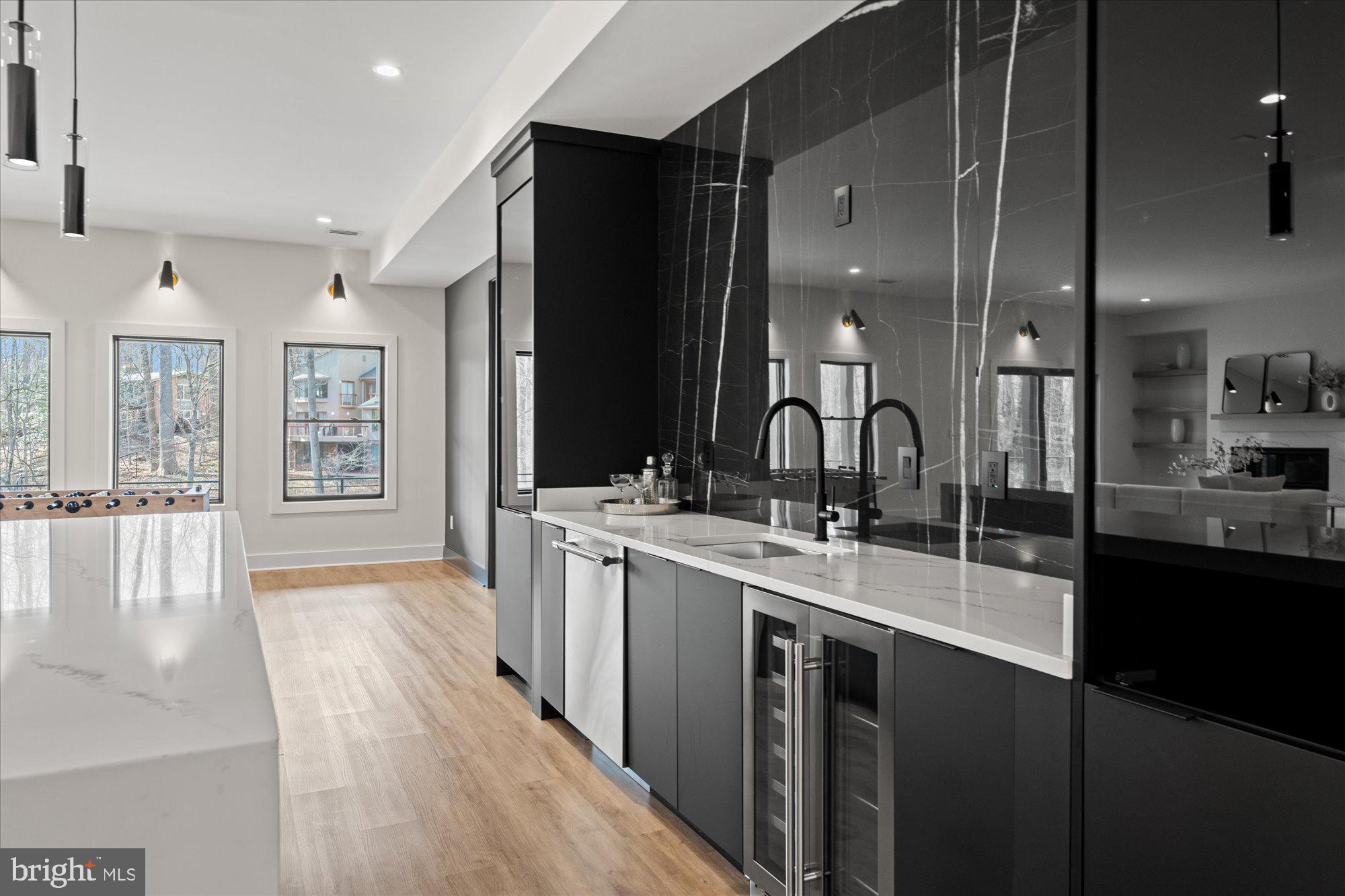 SALONA VILLAGE - Residential