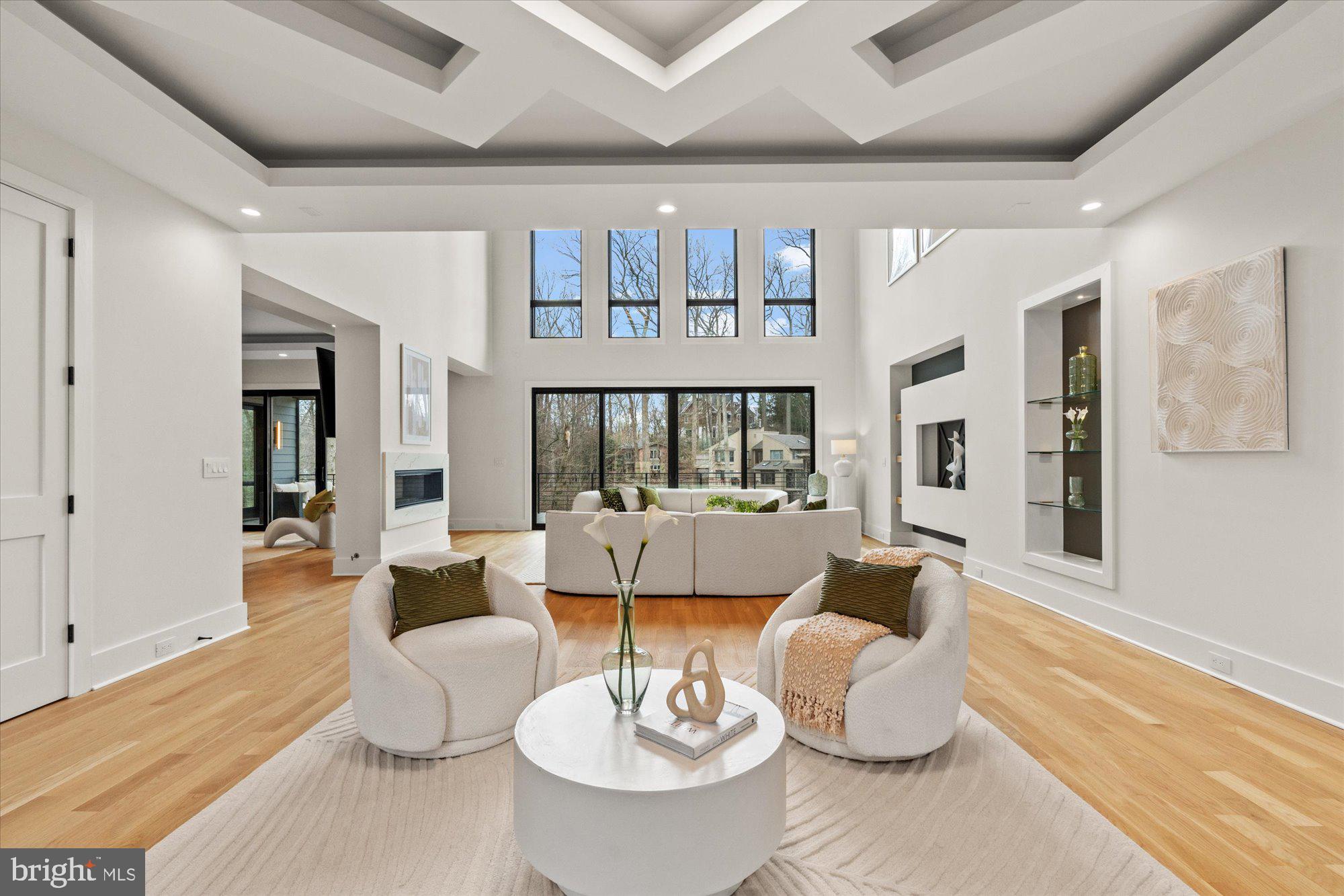 1428 WAGGAMAN CIRCLE