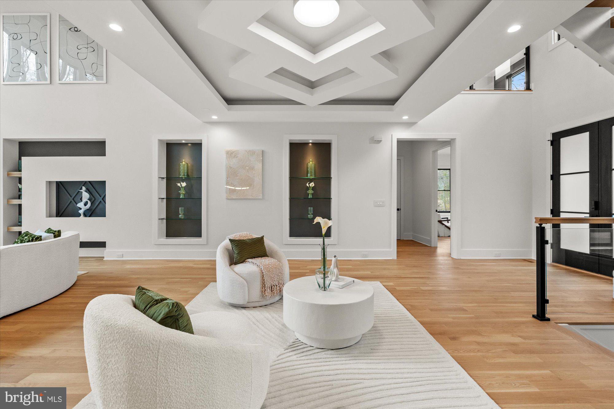 SALONA VILLAGE - Residential