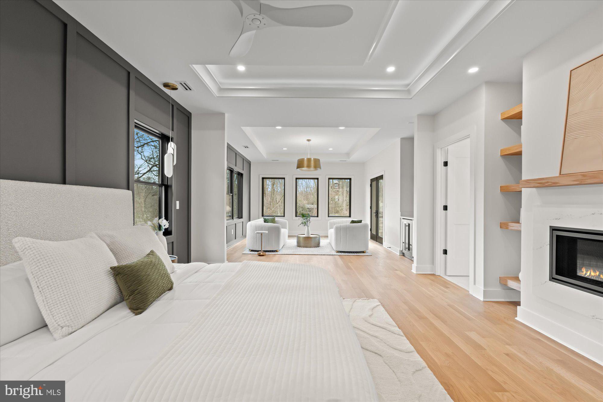 SALONA VILLAGE - Residential