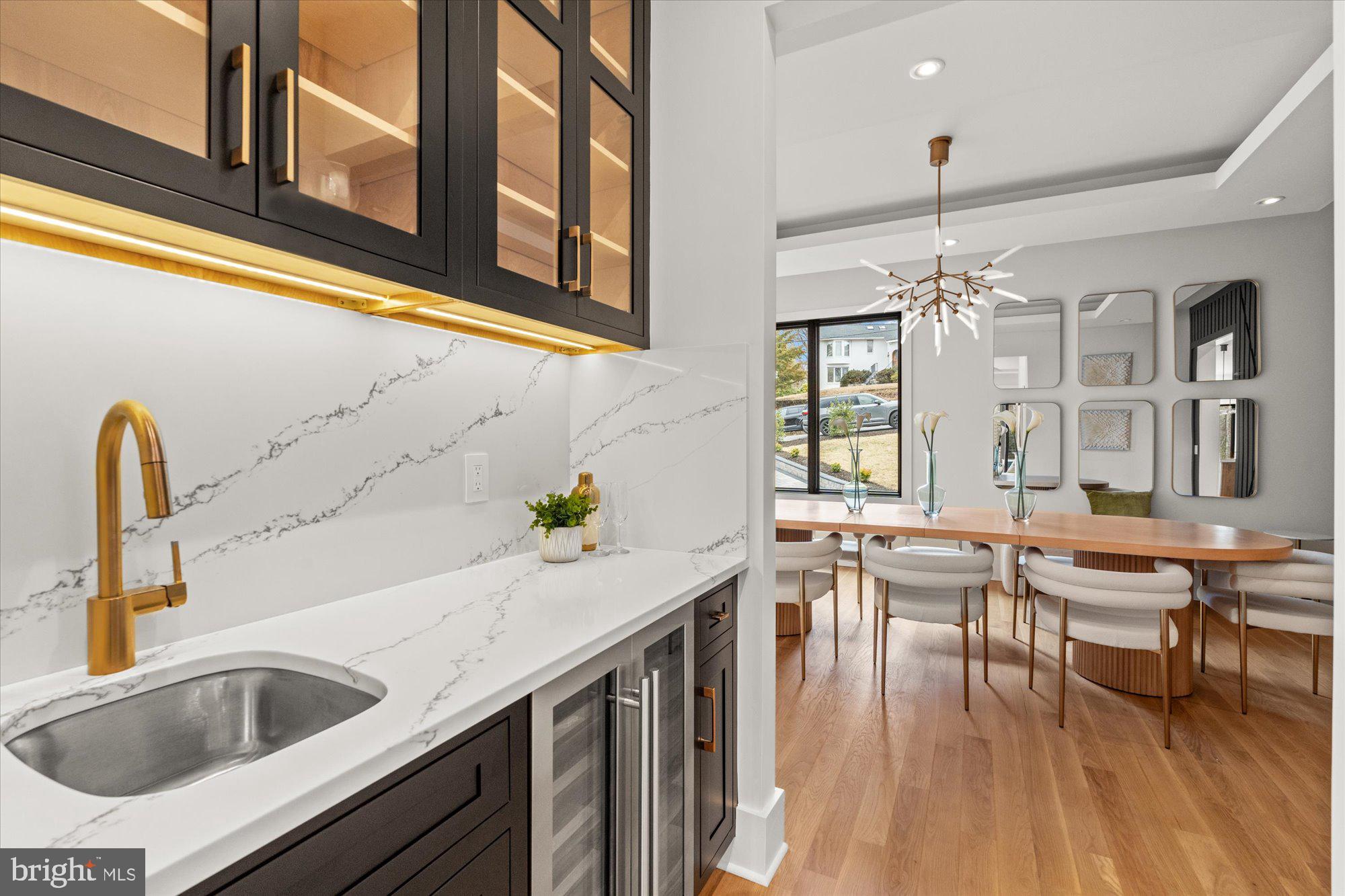 SALONA VILLAGE - Residential