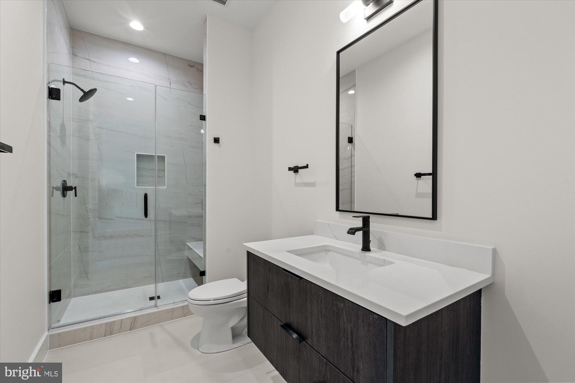 SALONA VILLAGE - Residential