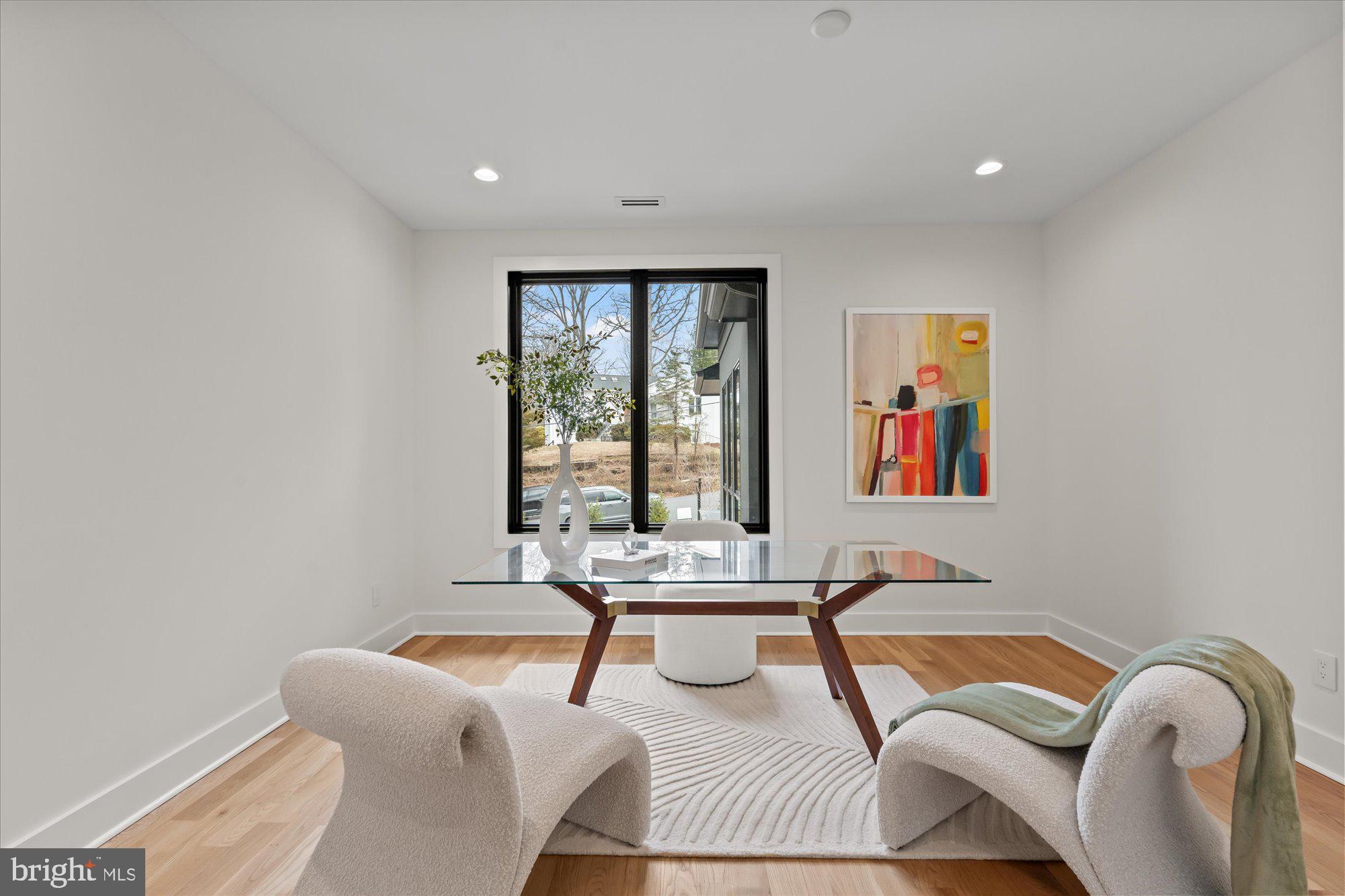 SALONA VILLAGE - Residential