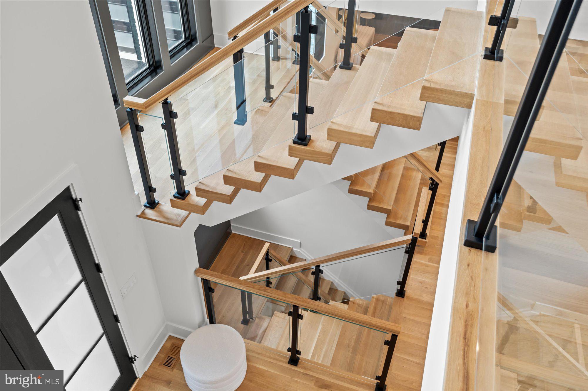 SALONA VILLAGE - Residential