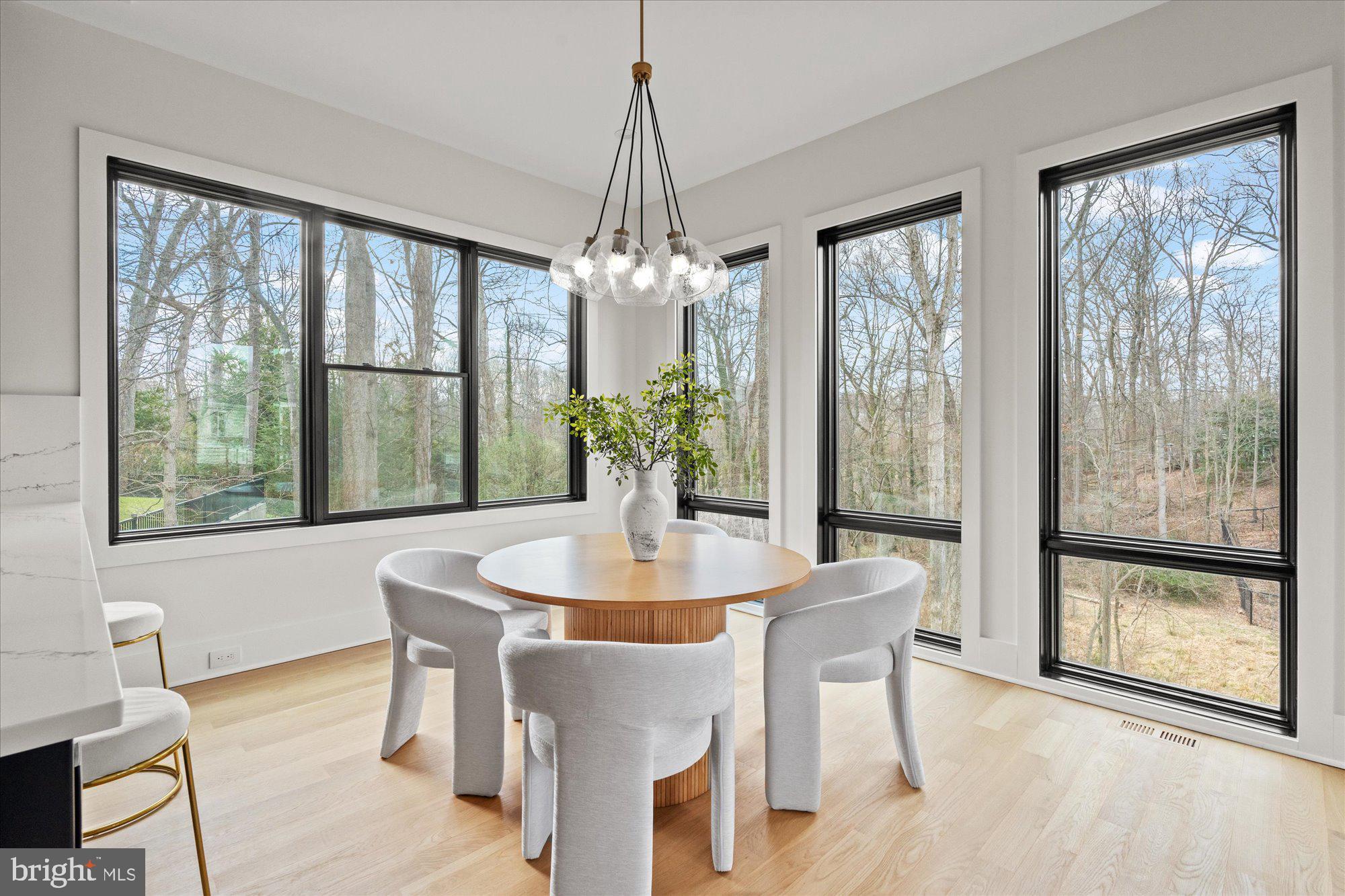 SALONA VILLAGE - Residential