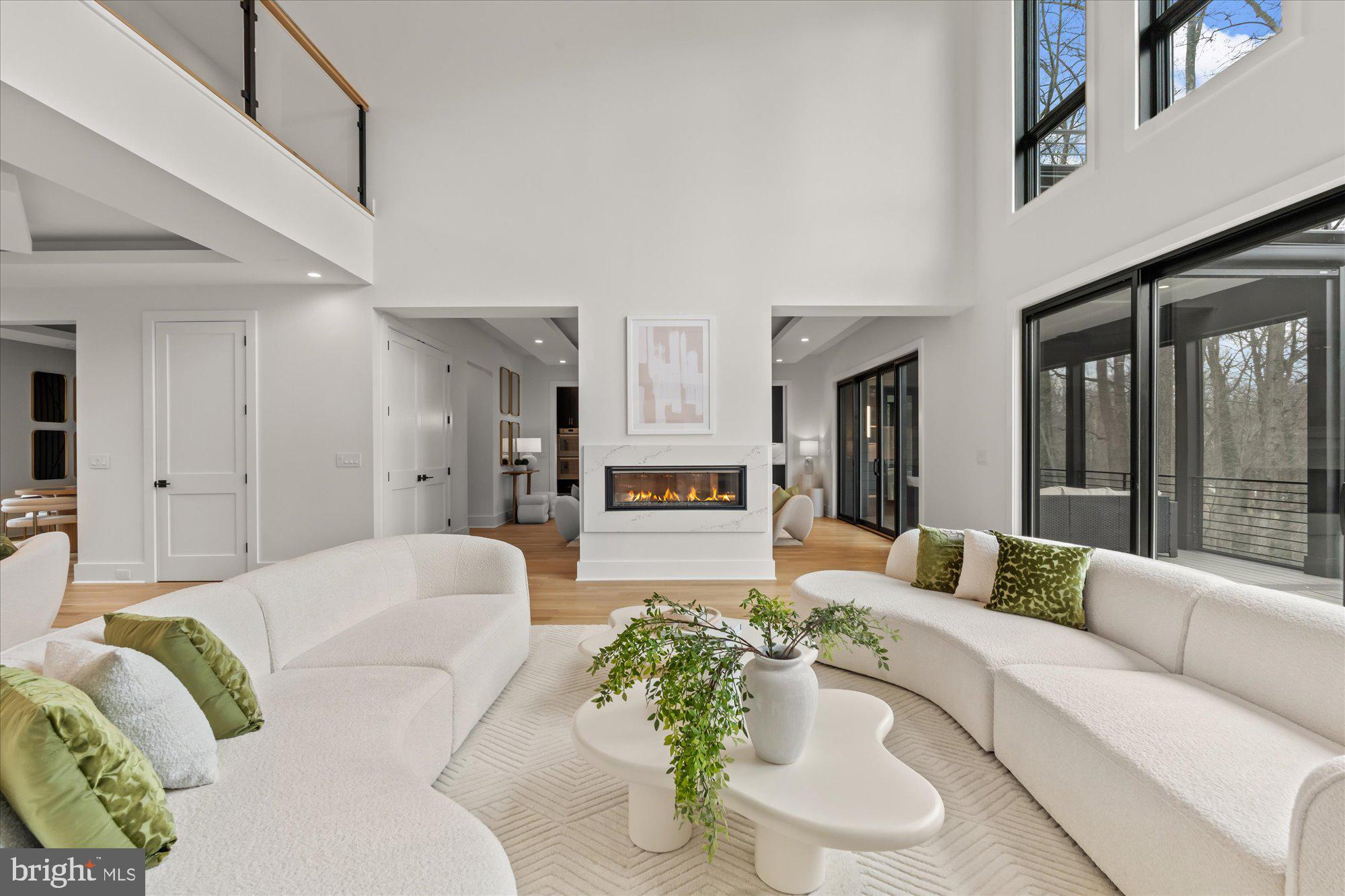 SALONA VILLAGE - Residential