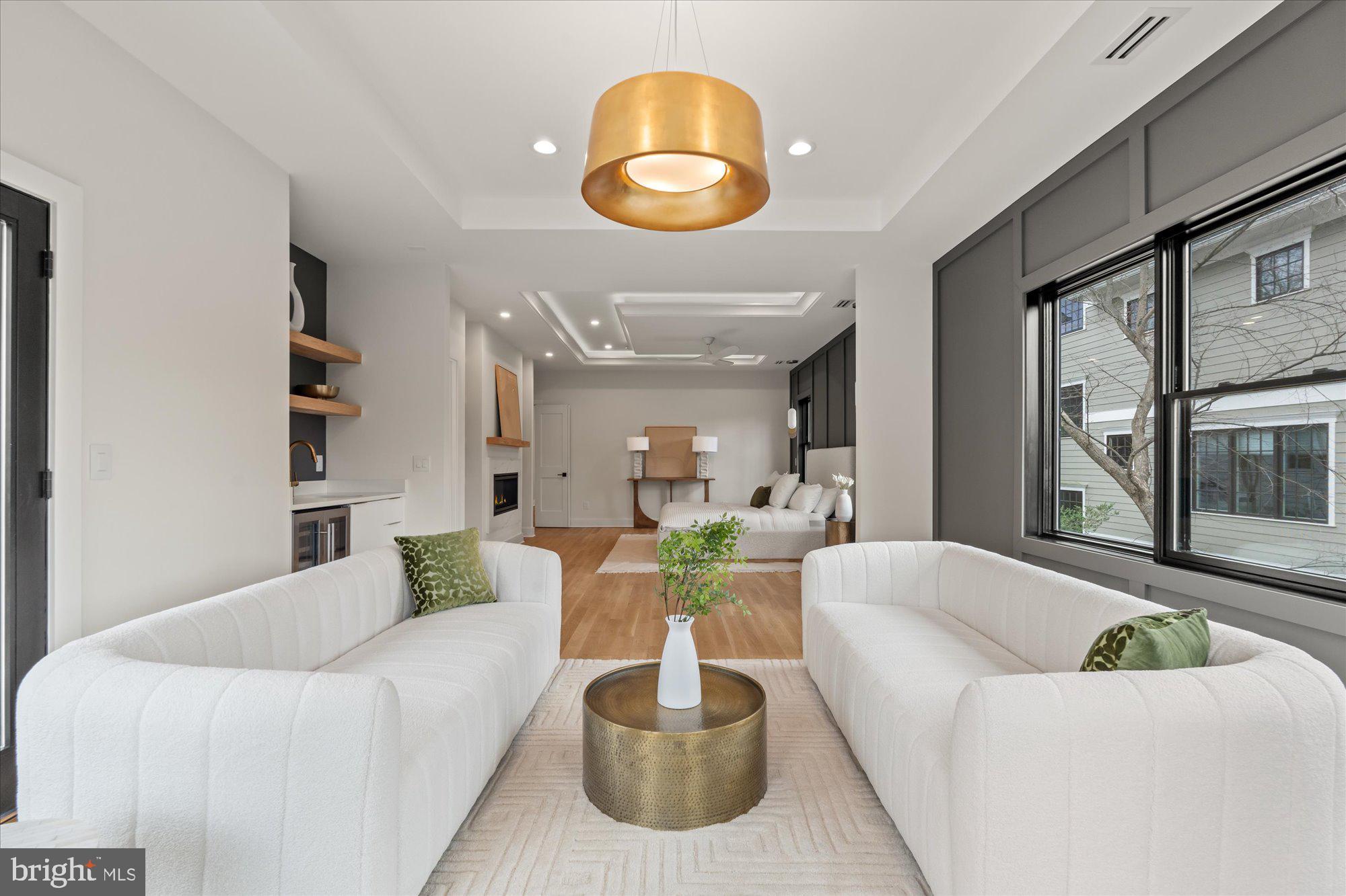 SALONA VILLAGE - Residential