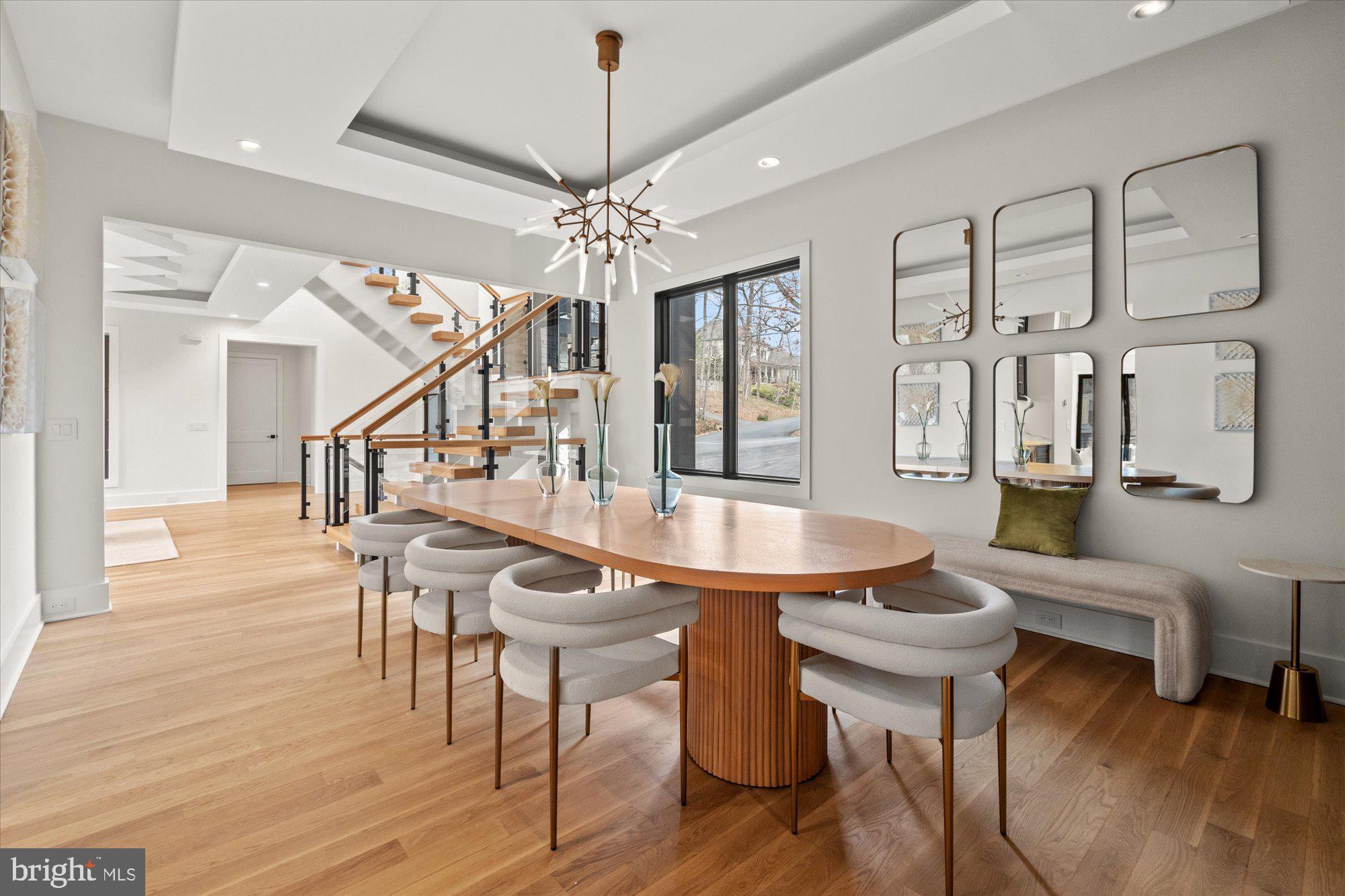 SALONA VILLAGE - Residential