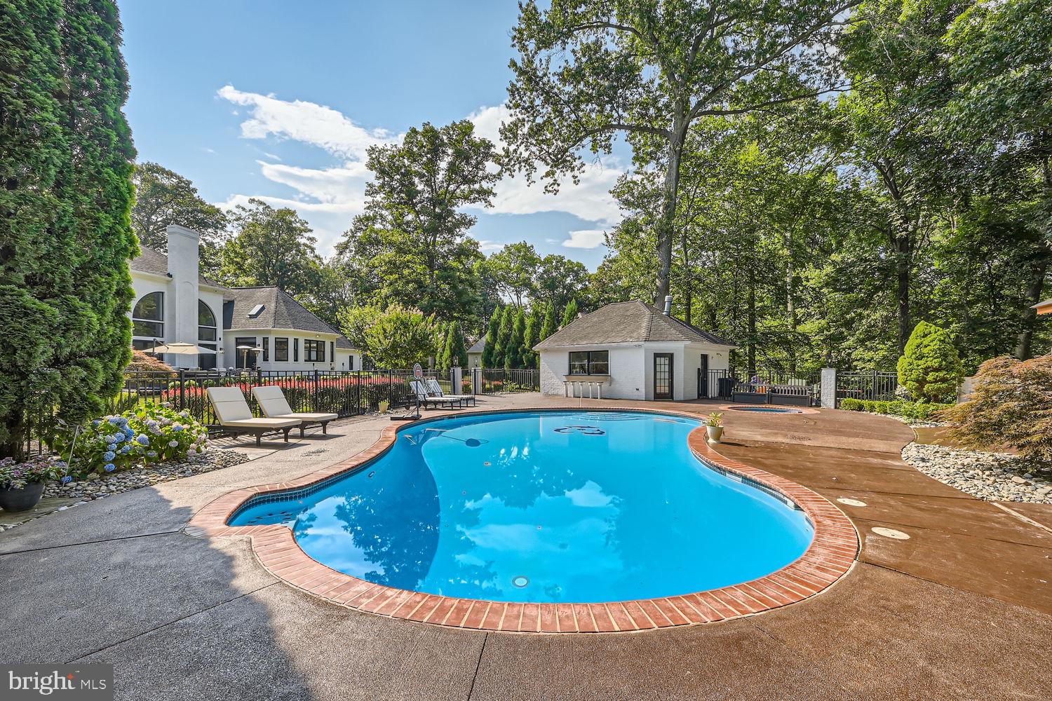 BEAVER CREEK ESTATES - Residential