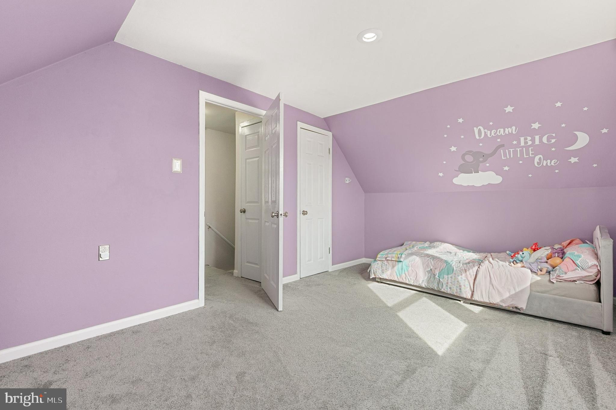 ROCKLEDGE AT BELAIR - Residential