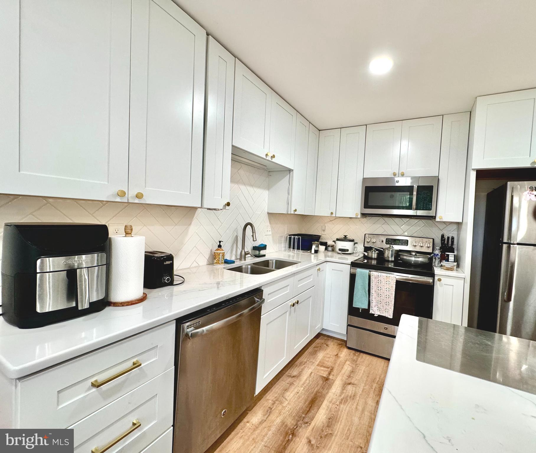 PROSPECT VIEW - Residential Lease