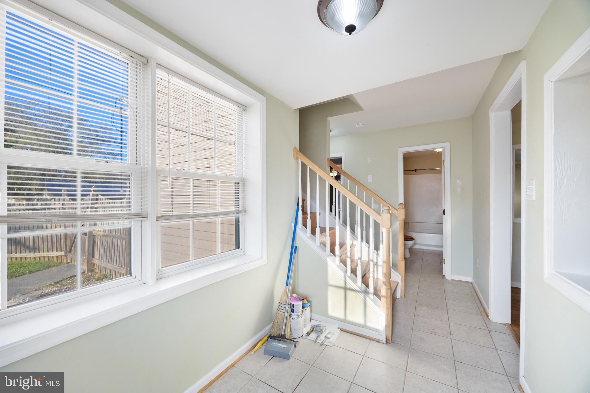 MIDDLETOWN - Residential