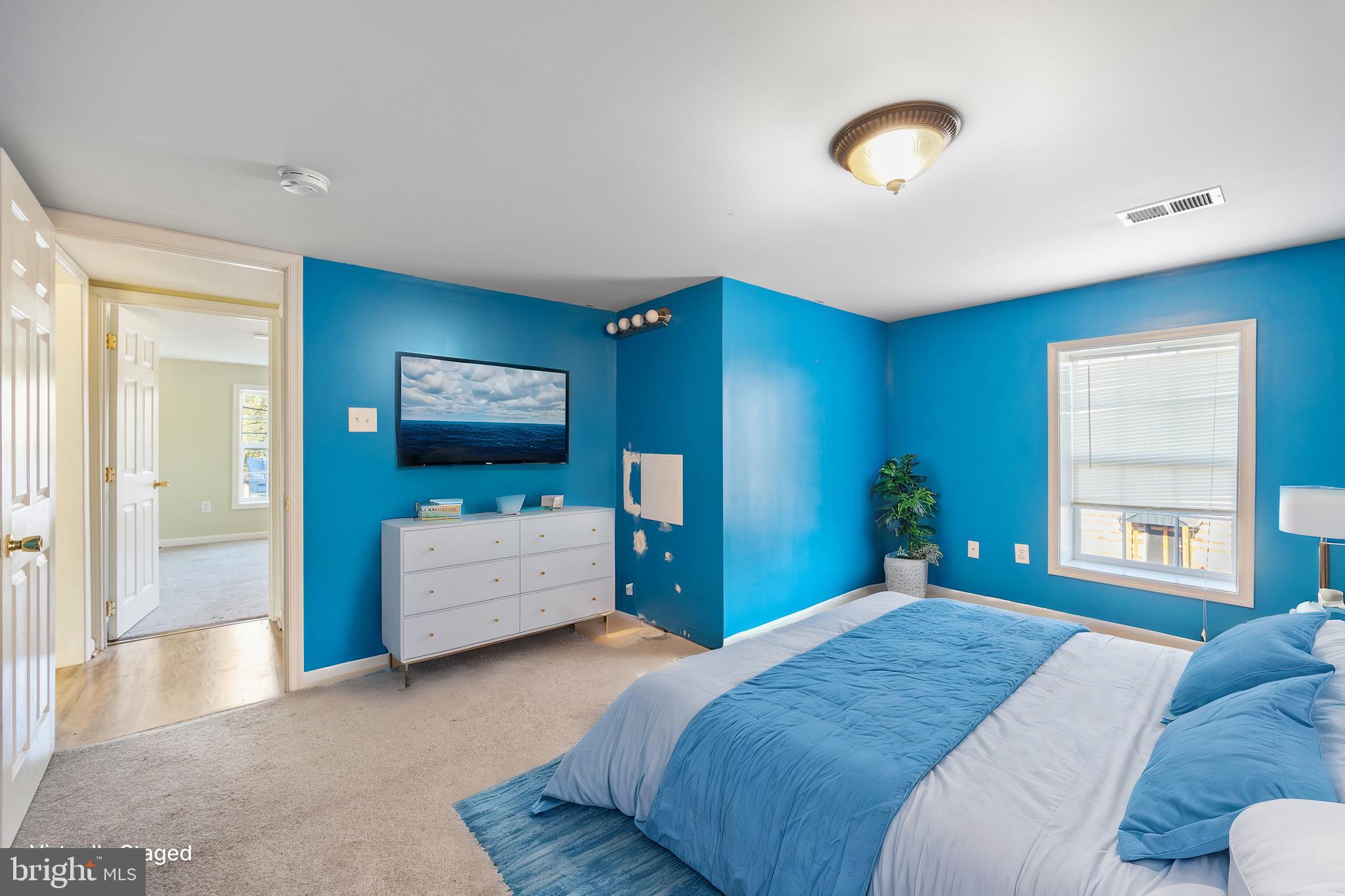 MIDDLETOWN - Residential