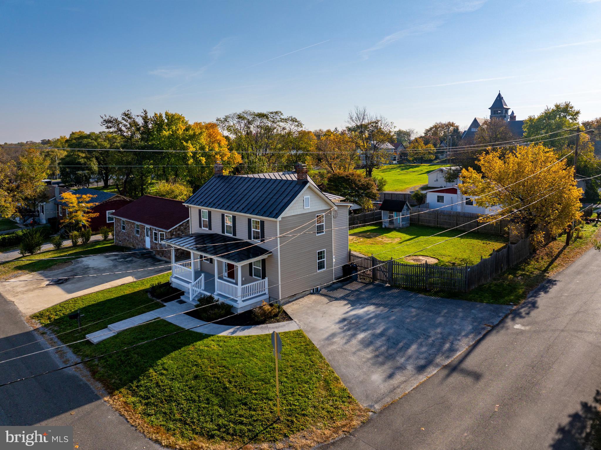 MIDDLETOWN - Residential