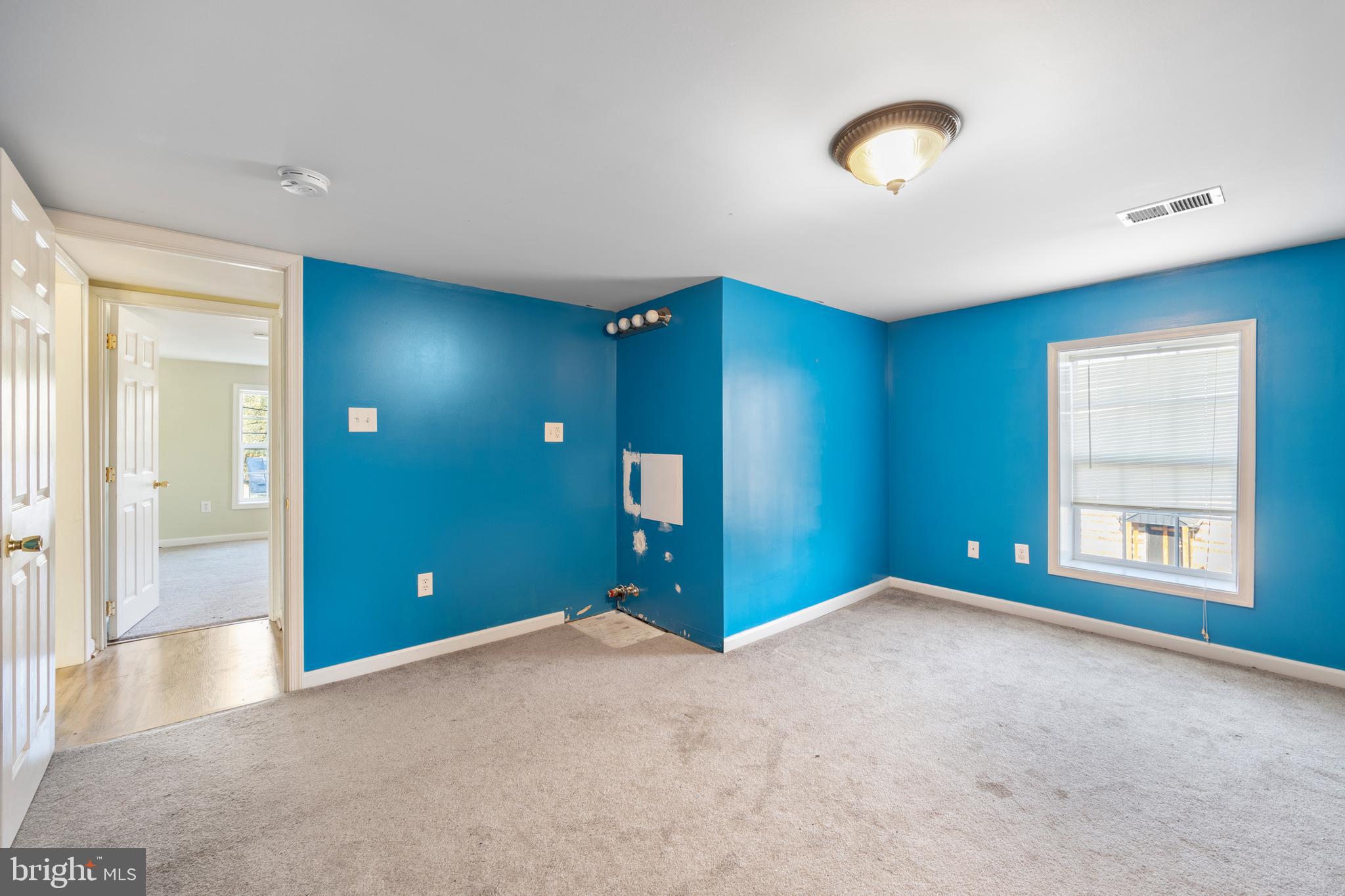 MIDDLETOWN - Residential