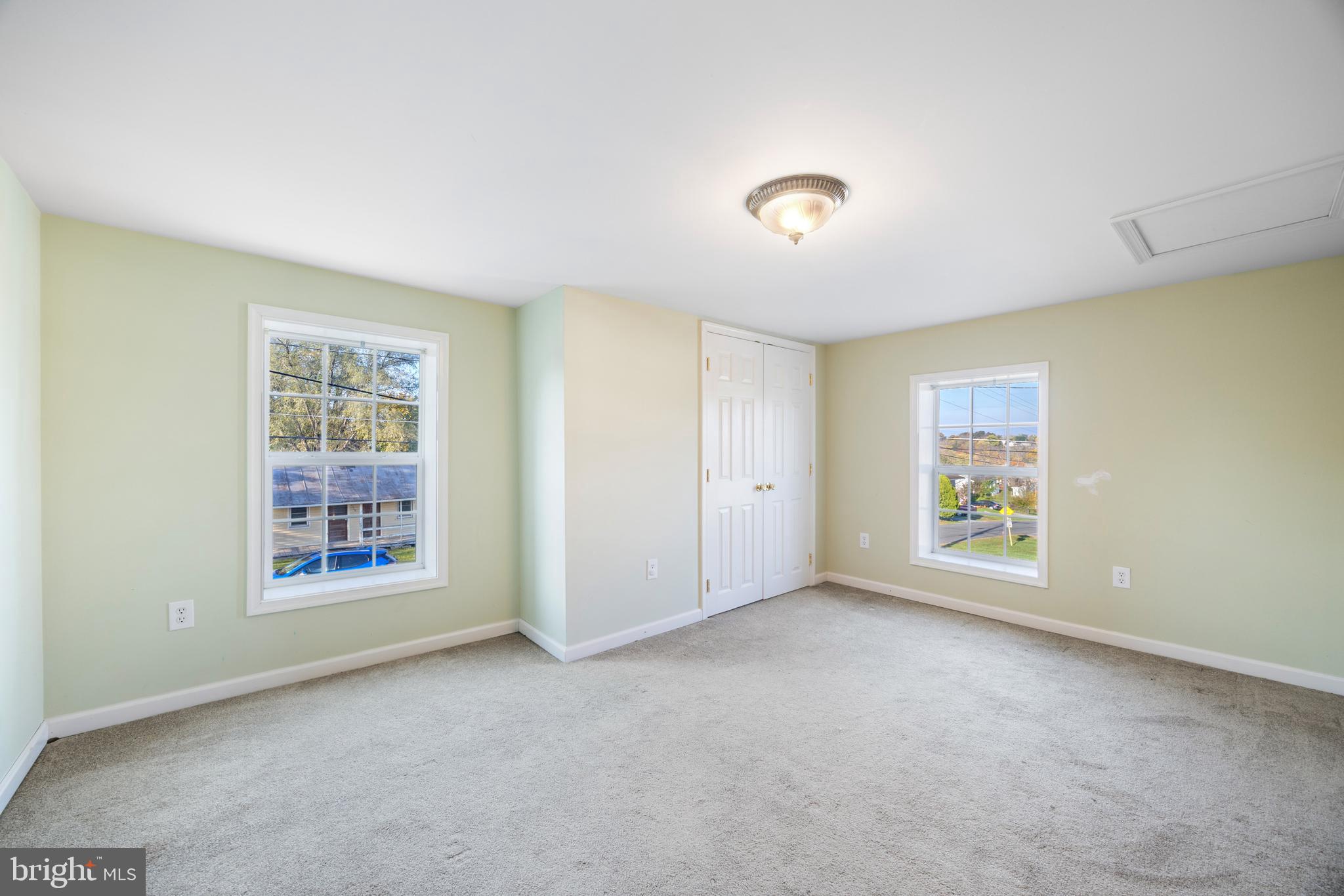 MIDDLETOWN - Residential