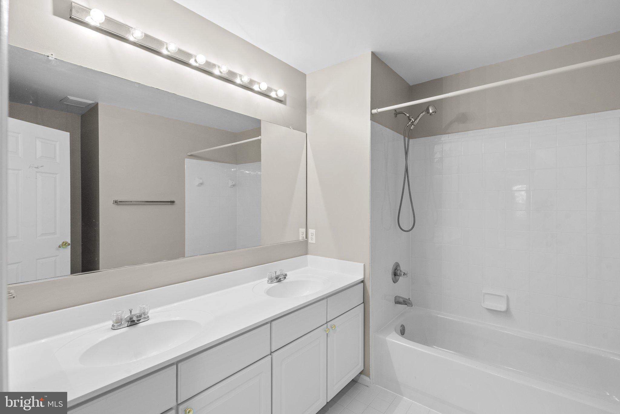 KENDALL RIDGE - Residential