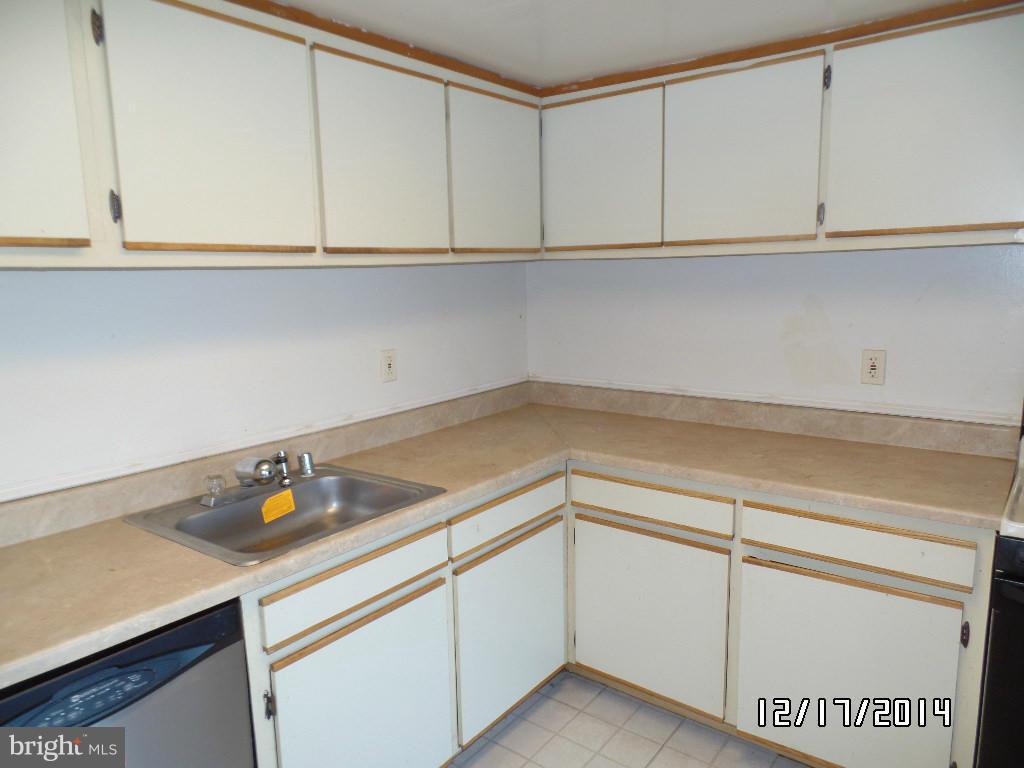 HERITAGE HILL CONDO - Residential