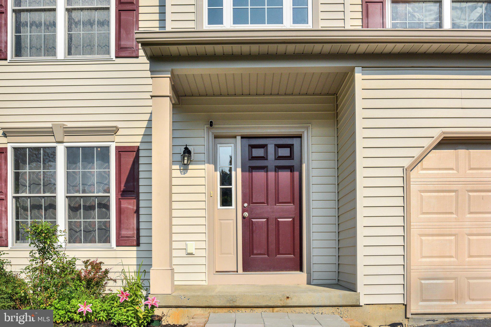 14 SWEETBRIAR LN L-0010