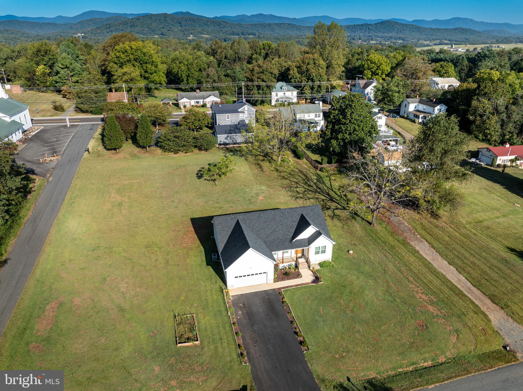 193 SMITH ROAD