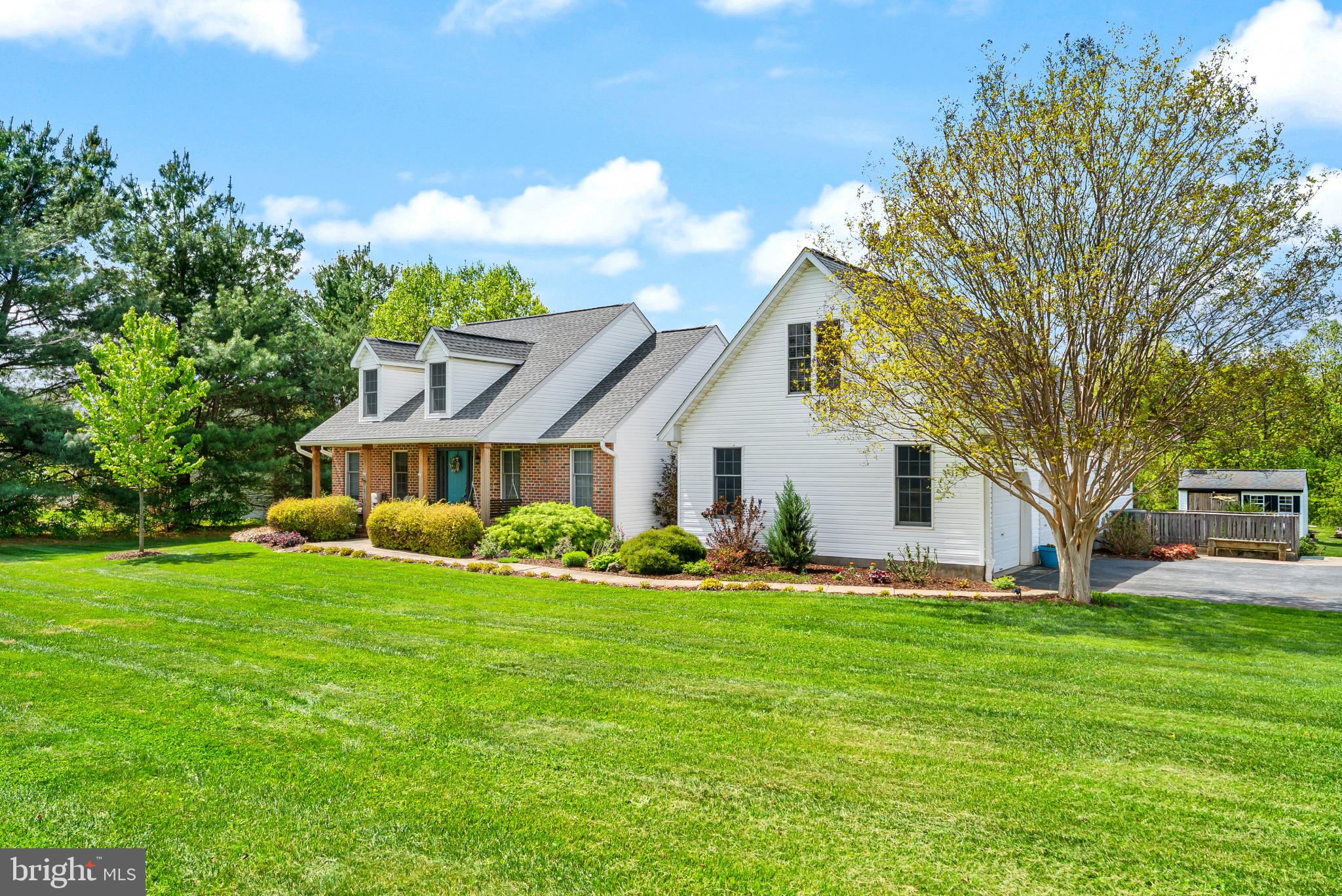 418 CLEAR RIDGE ROAD