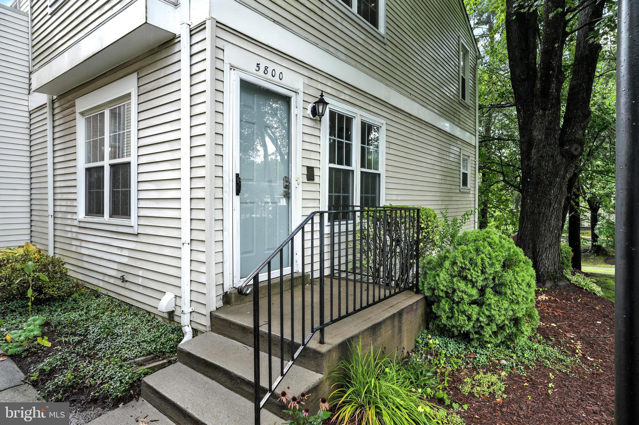 5800 BRIDGETOWN COURT 14