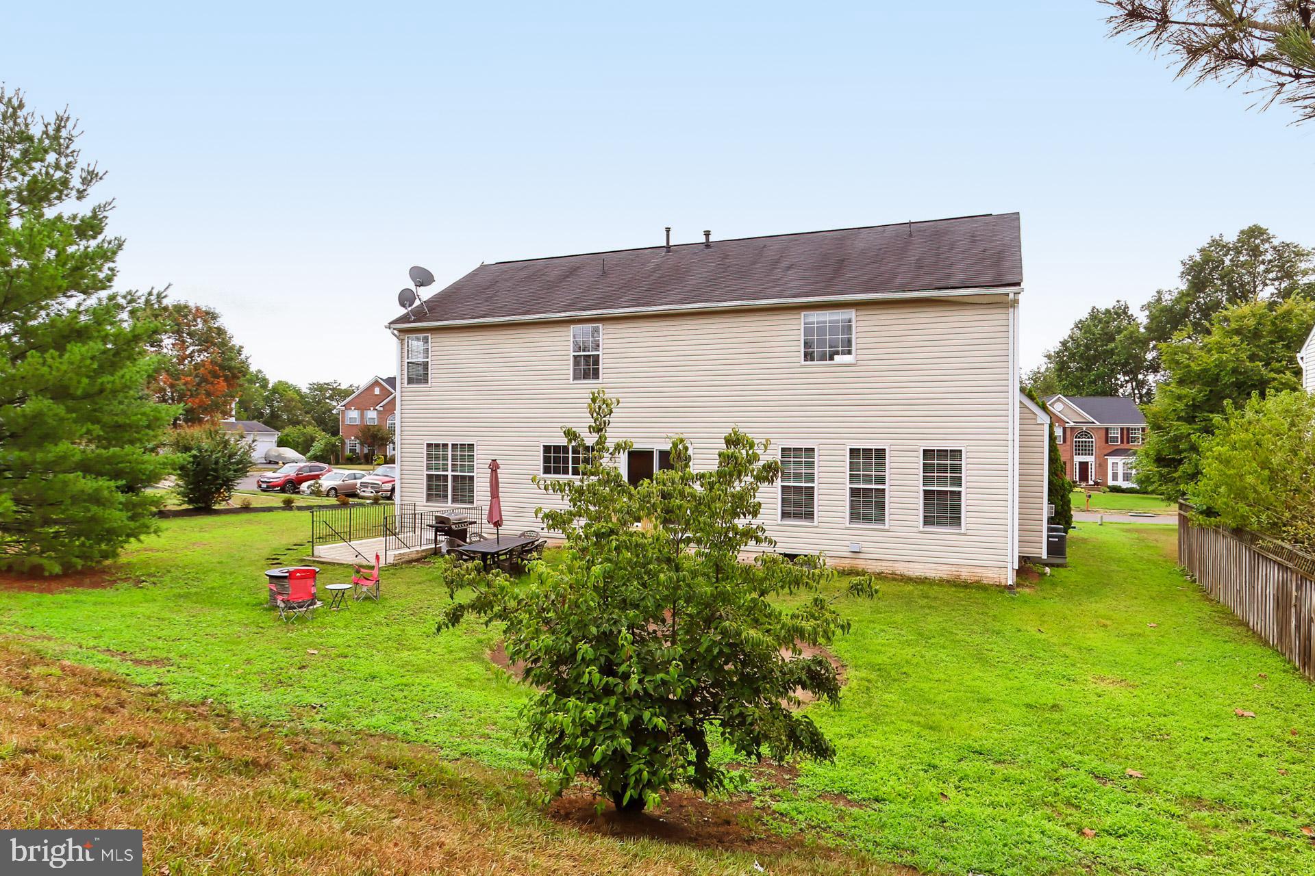 BARRETTS CROSSING - Residential