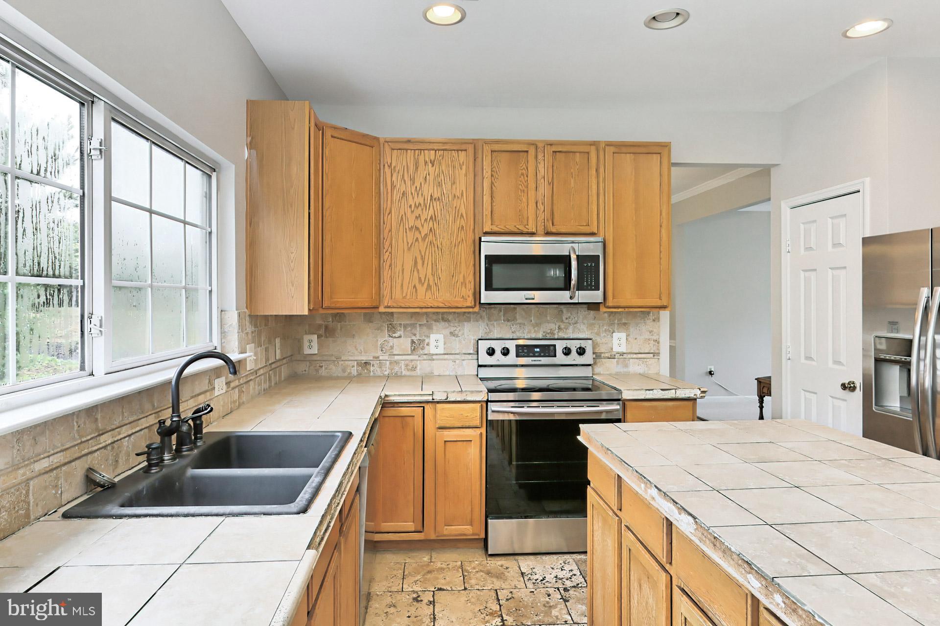 BARRETTS CROSSING - Residential