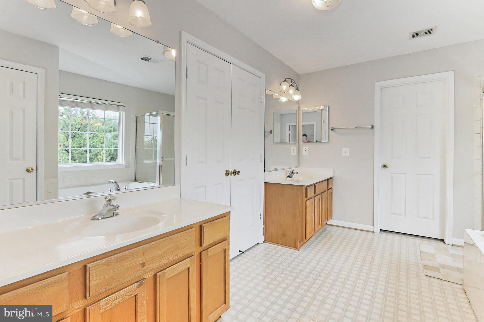 BARRETTS CROSSING - Residential