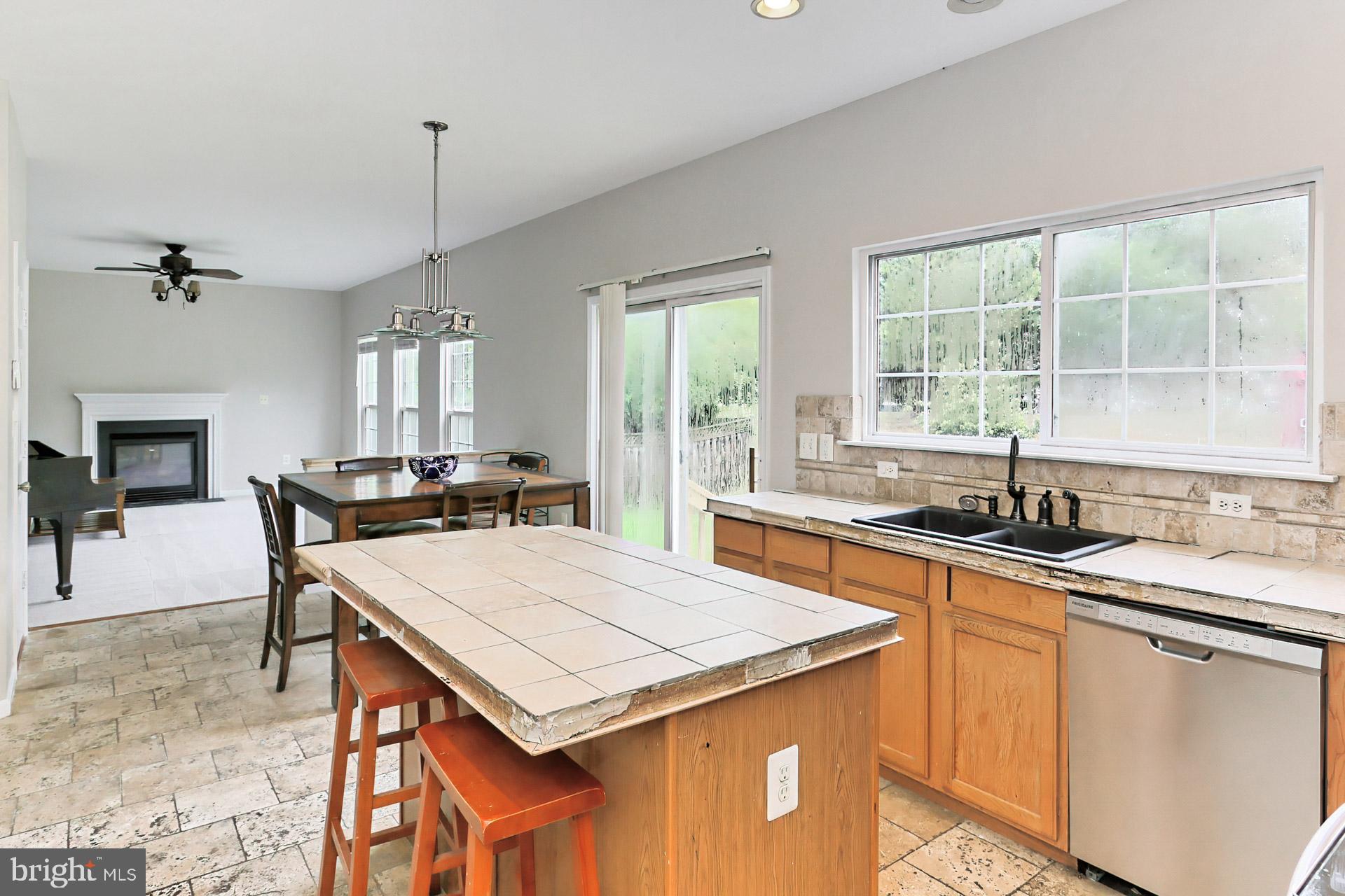 BARRETTS CROSSING - Residential